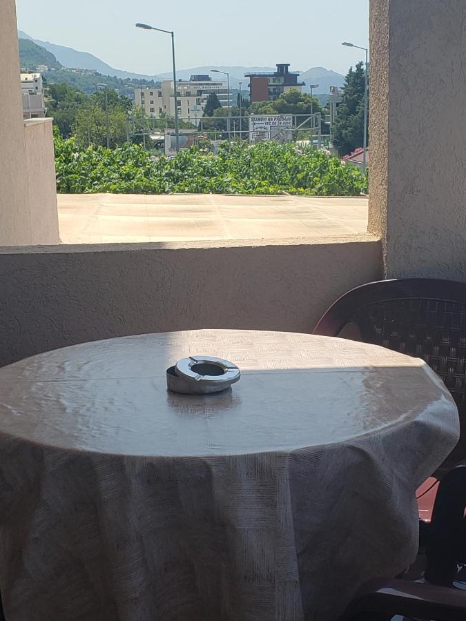 Apartments Petricevic Sutomore Bagian luar foto