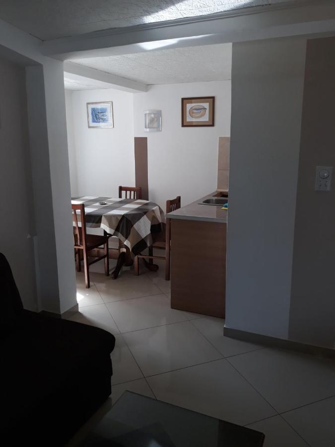 Apartments Petricevic Sutomore Bagian luar foto