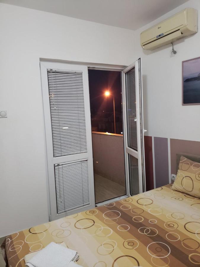 Apartments Petricevic Sutomore Bagian luar foto