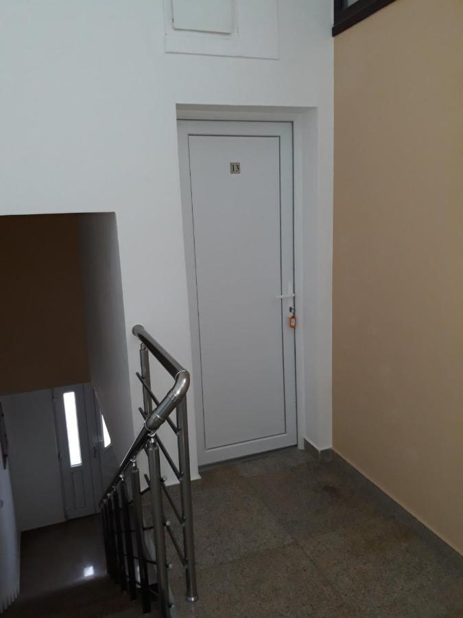 Apartments Petricevic Sutomore Bagian luar foto