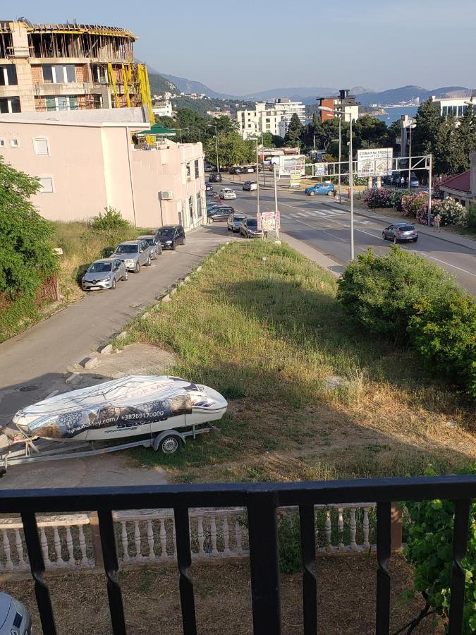 Apartments Petricevic Sutomore Bagian luar foto