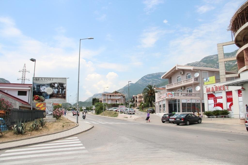 Apartments Petricevic Sutomore Bagian luar foto